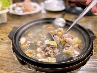 建文养生甲鱼鸡煲