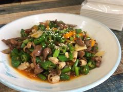 鸡杂-八张桌子(老店)