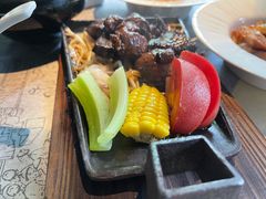 铁锄牛排-穹六人间 people 6(岳阳路店)