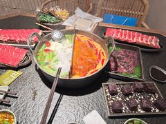 -三出山火锅(南京万象天地店)