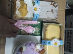 -蜜蜂小象·榴莲千层蛋糕(时代汇11栋店)