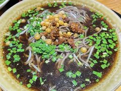 -疯狂牛骨饸饹面(光华路店)