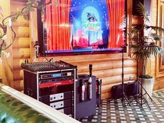 -米德维奇俄式西餐厅(西六道街店)