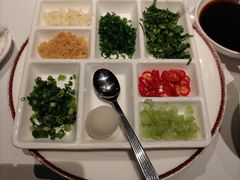 -洋房火锅(上海新天地南北里店)