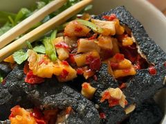 -黑色经典臭豆腐·湖南特产(步行街店)