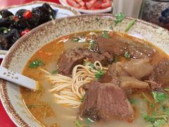 -金杨拉面王小吃面馆·牛三宝面·红烧牛肉粉