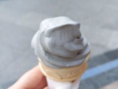 麻麻黑甜筒-麦当劳(未来城购物中心店)