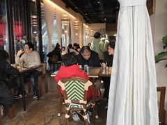 -瑞虹新天地月亮湾