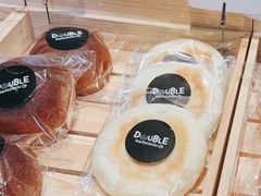 -DOUBLE HAPPINESS 双喜面包咖啡