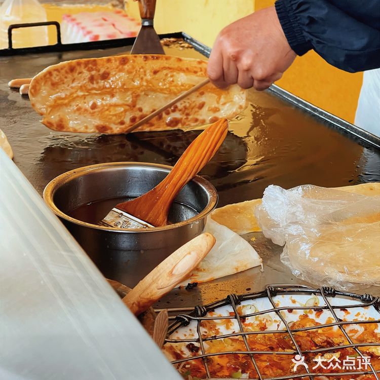 天津老牌吃货应该都知道这家鞋垫鸡蛋灌饼！！