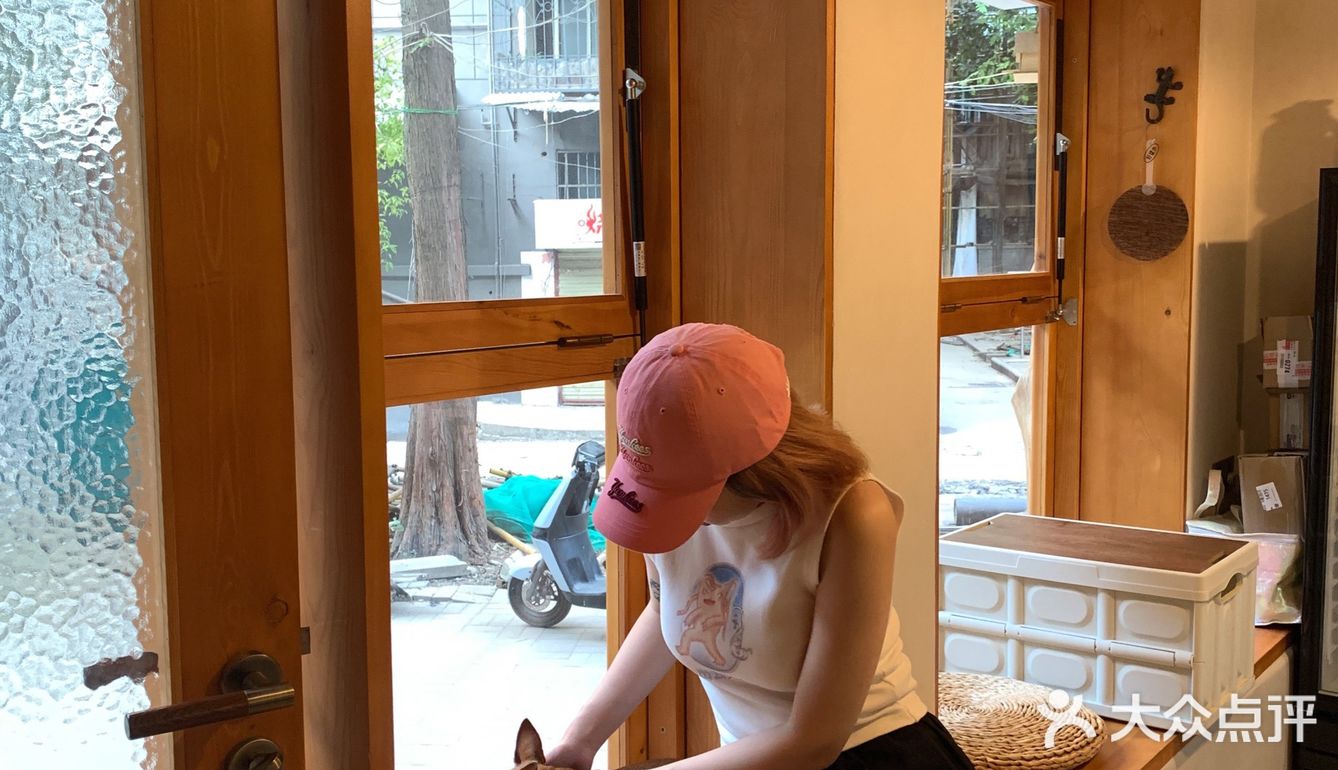 在咖啡厅交了一个叫“妞妞”的新朋友