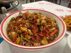 馋嘴蛙捞面-堂瓦里·33年传统赣菜(第一街区店)