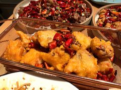 吃得慢就没的鸡翅中-苦尽酒馆·川菜(鼓楼店)