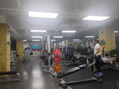 -一公里健身(龙湖紫都城店)