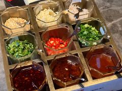 -德天肥牛海鲜火锅(城西银泰店)