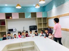 -黄浦乐烁龙鱼宝贝托育园(海潮路校区)