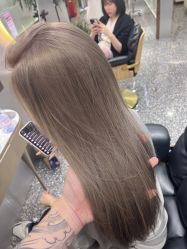 -Tloml salon