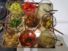 -红鼎豆捞·非遗鲍皇汤火锅(宝丰路店)