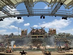 -七彩云南欢乐世界