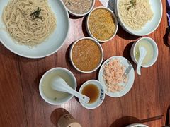 -裕兴记•蟹黄面馆(人民广场店)