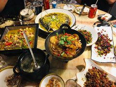 -钟掌勺忘不了地道湘菜(新天地假日广场店)