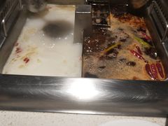 -海底捞火锅鲜切牛肉主题店(长寿路店)