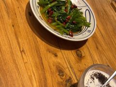 -陇上秦轩西安biangbiang面(EFC欧美金融商业城店)