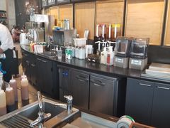 -星巴克臻选(惠州华贸天地1楼店)