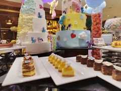 纽约芝士蛋糕-OPEN開全日自助餐厅·西餐·海鲜(佛山希尔顿酒店)