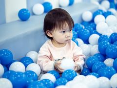 -蓝鲸奇亲子游泳俱乐部