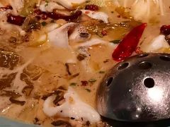-姚姚酸菜鱼·金戈戈香港豉油鸡(喜荟城联名店)
