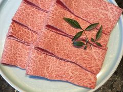 特选和牛上脑中腩-然锅料理