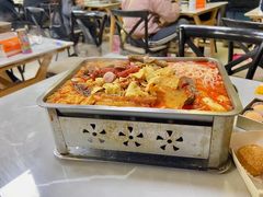 -在巷子里的烤肉店·螺蛳粉烤鱼·牛蛙(和美城店)