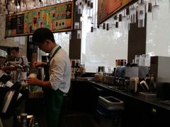 -星巴克臻选(湖滨道店)