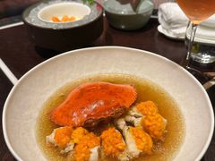 鸡油花雕蒸三门蟹-杭州西子湖四季酒店·金沙厅