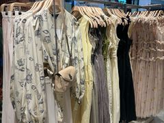 -URBAN REVIVO(北京斯普瑞斯奥特莱斯店)