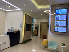-维乐口腔(美维云门诊陆家嘴店)
