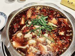 -乡土特色.冷锅鱼.牦牛肉汤锅