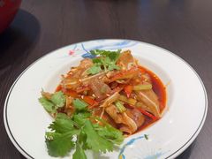 红油猪耳朵-川流不息·地道川菜·小龙虾(松东路店)