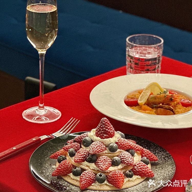 我好像找到了氛围感天花板餐吧‼️浪漫哭[流泪]