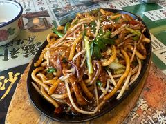 黑椒铁板牛柳炒乌冬-香港新记茶餐厅(春熙太古里店)