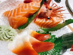 三文鱼刺身-小句号·精致料理(江南环球港店)