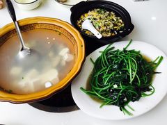 -鑫悦楼煎蟹·16年海鲜大排档