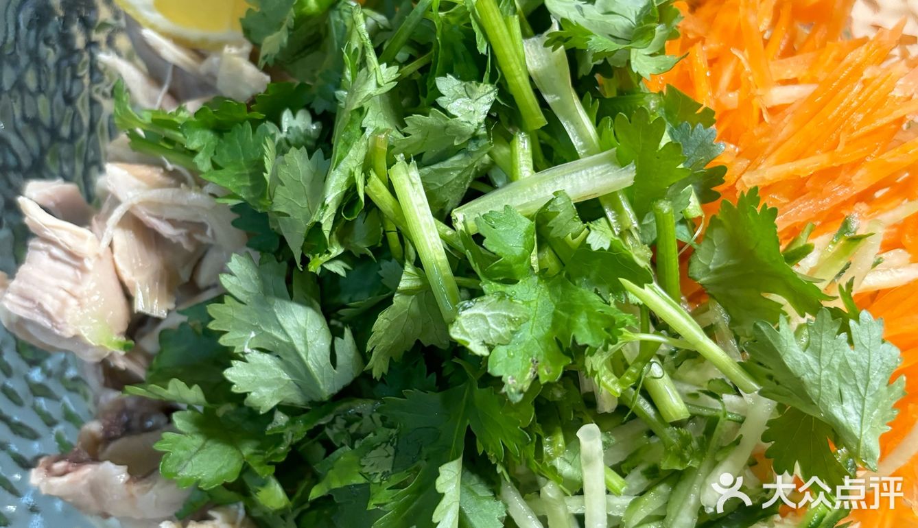 适合夏天的柠檬手撕鸡喔