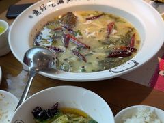 -江渔儿酸菜鱼(奥园广场金发购物中心店)