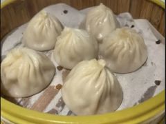 招牌蟹粉小笼包-江南厨子(万象天地店)