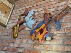 -Famous肥猫墨西哥音乐餐吧(五棵松华熙LIVE店)