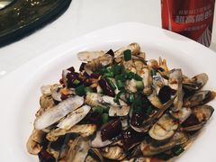 -赶海部落海鲜城(海阳路店)