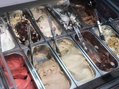 -VENCHI 闻绮(上海佛罗伦萨小镇店)