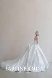 -拉瑞娜LaReine婚纱礼服高级定制